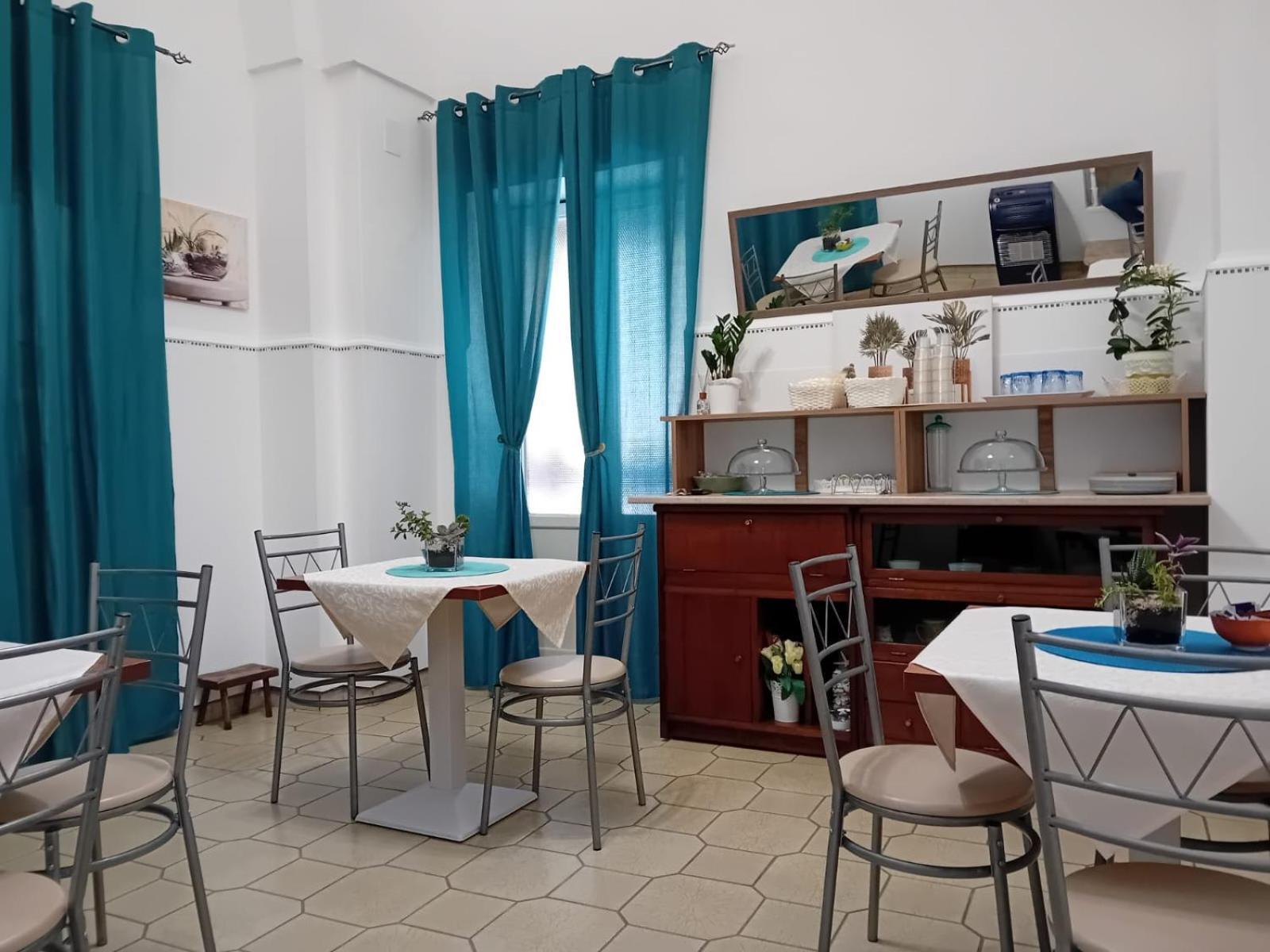 B&B Corte Regina Esther Велие Екстериор снимка