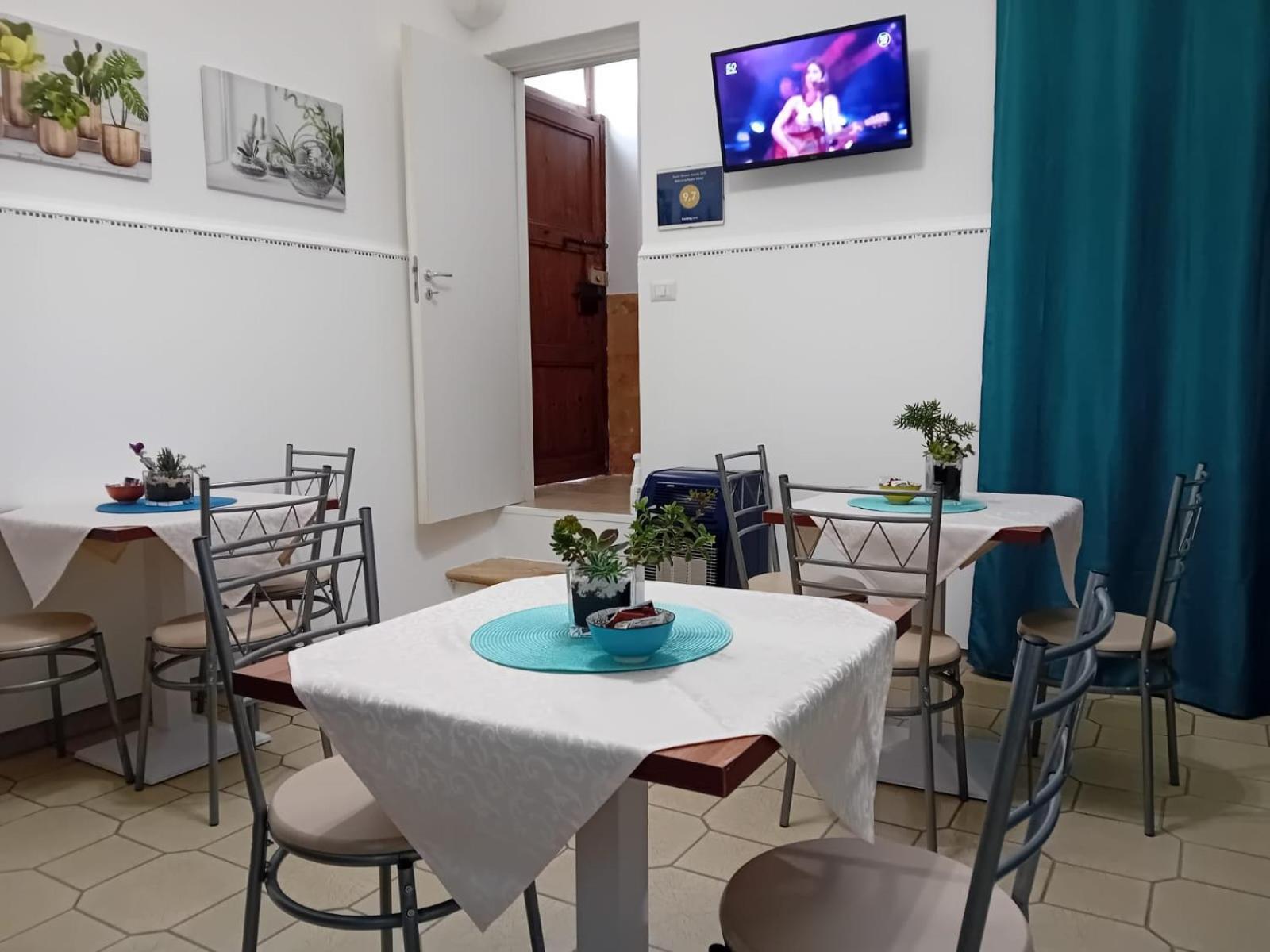 B&B Corte Regina Esther Велие Екстериор снимка