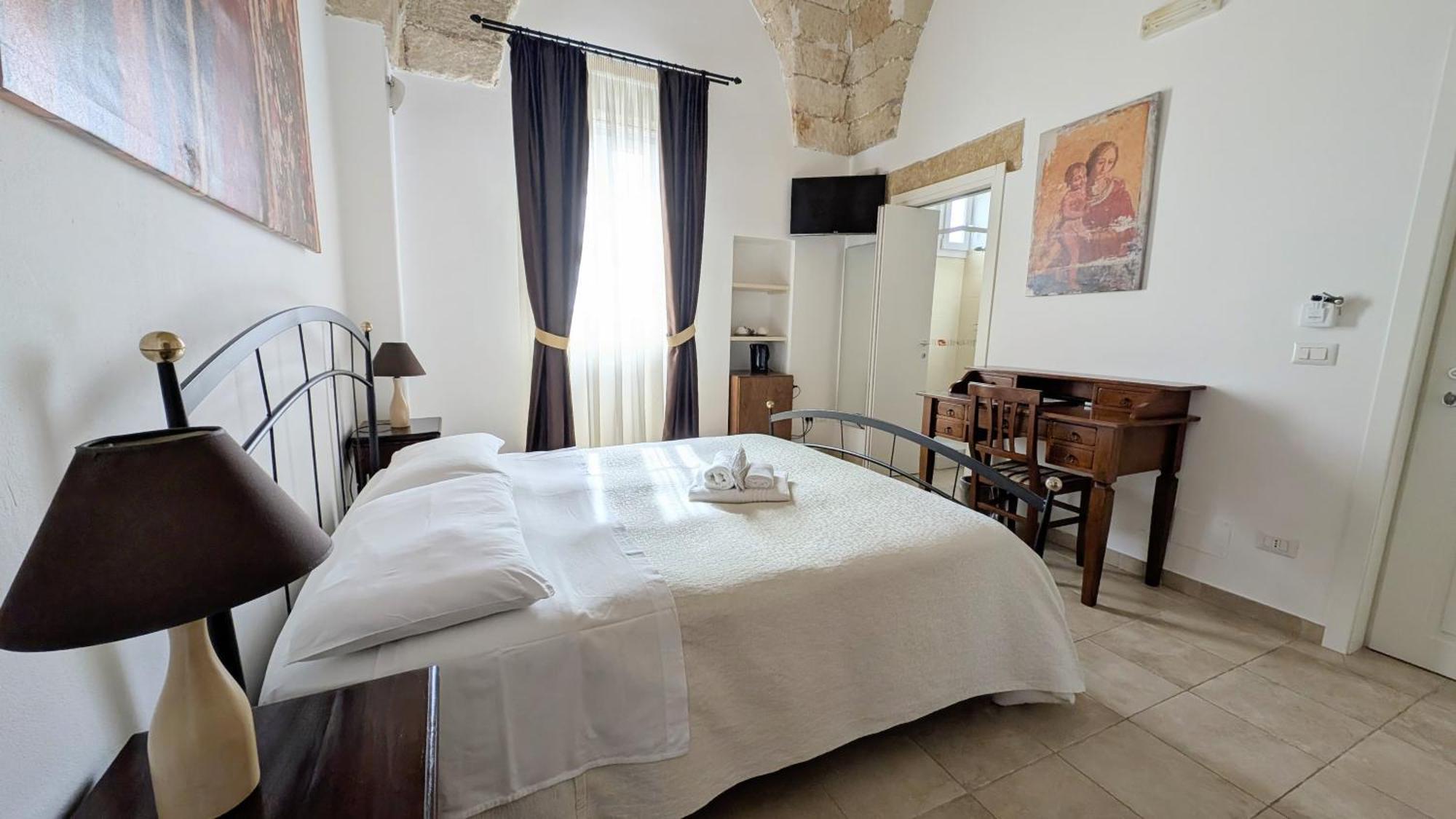 B&B Corte Regina Esther Велие Екстериор снимка